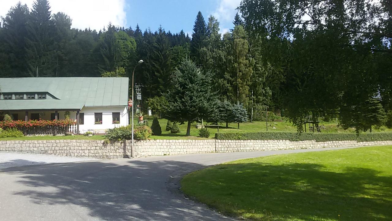 Hotel Maredis Kořenov Extérieur photo